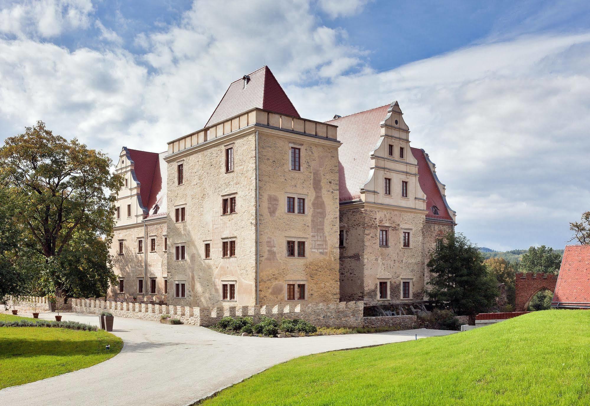 Uroczysko Siedmiu Stawow Hotel